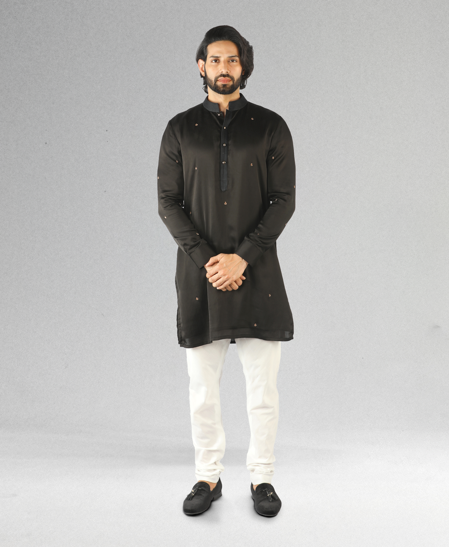 Hand embroidered kurta