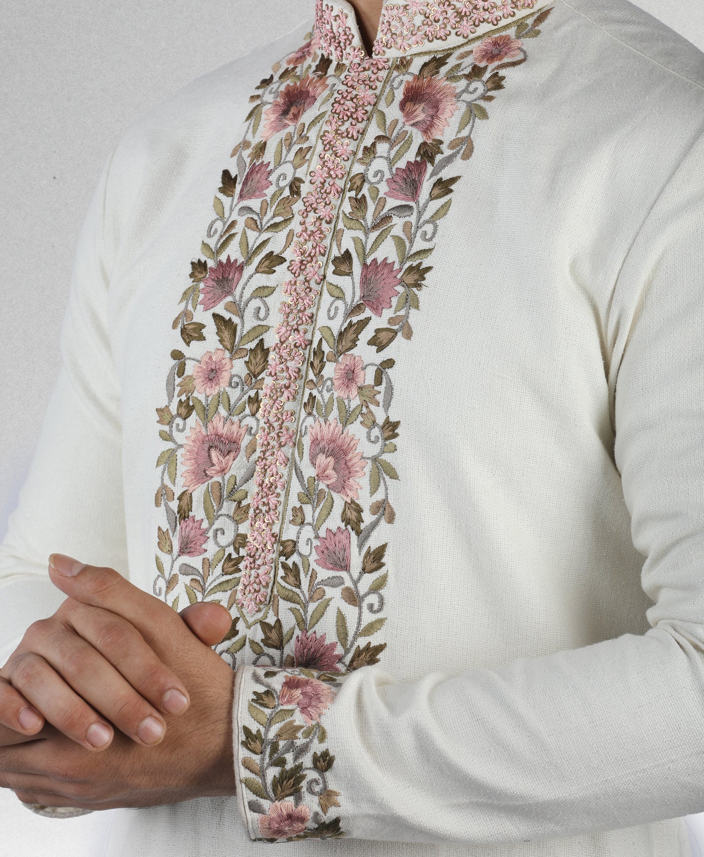 Ivory kurta with Floral Thread Embroidery